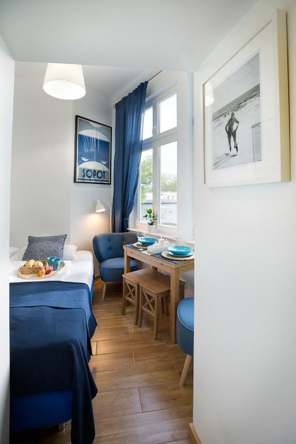 One-Bedroom Apartment,888533260:JPEG