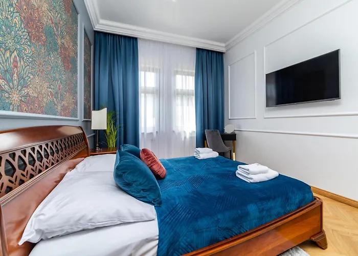 Trzy Gracje - Monte Cassino by OneApartments